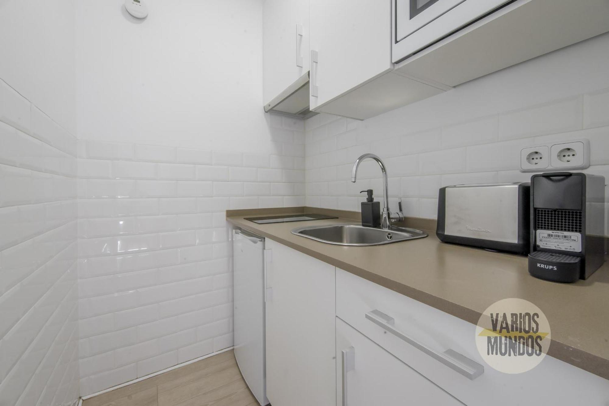 Elegant Apt Para 4Pax En Las Letras-Cortes Madrid Buitenkant foto
