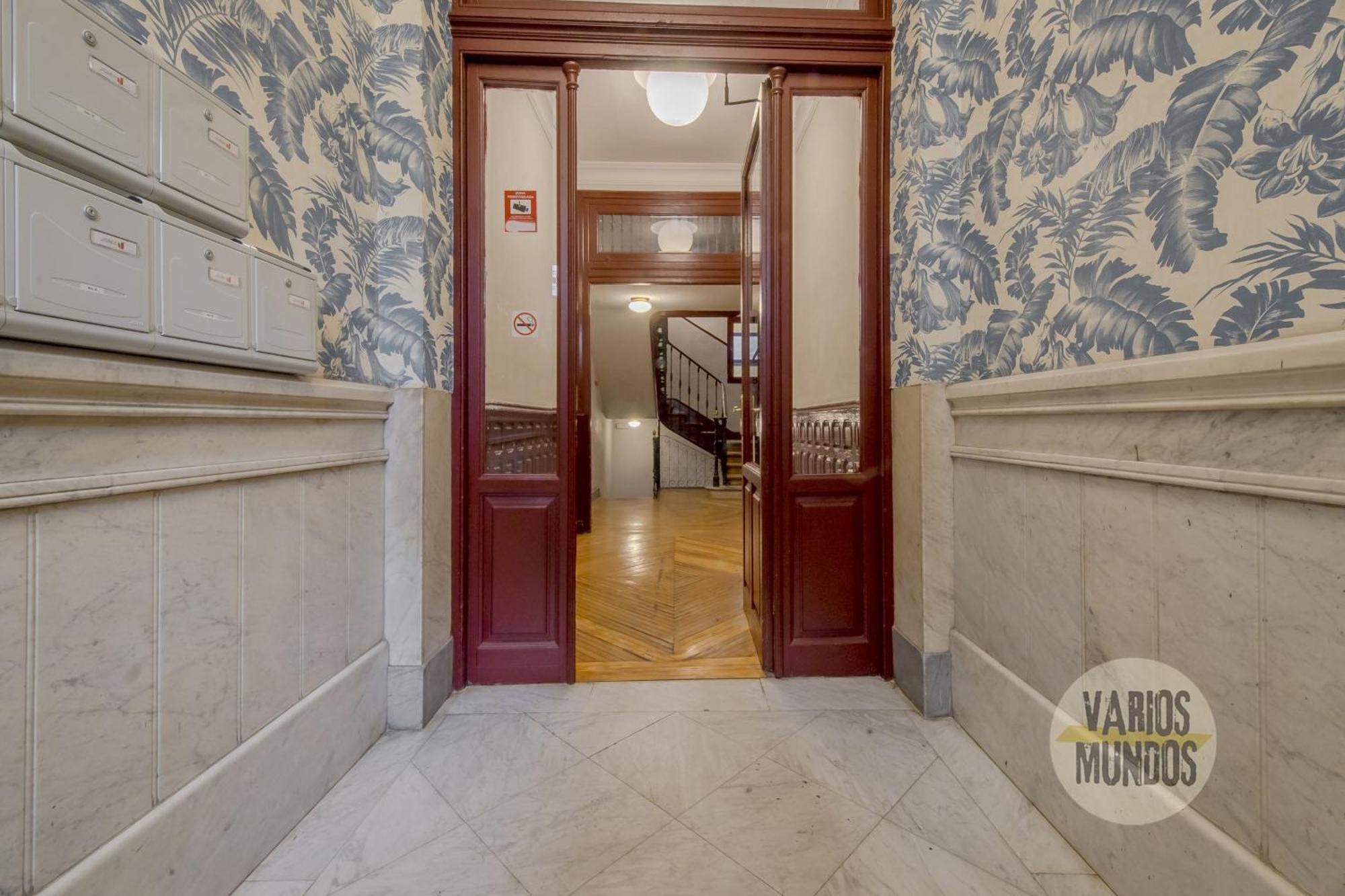 Elegant Apt Para 4Pax En Las Letras-Cortes Madrid Buitenkant foto